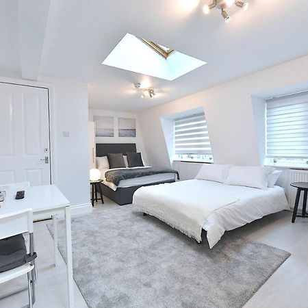 London Studios Very Close To Central Line Underground Shepherds Bush And Westfield Newly Refurbished Esterno foto