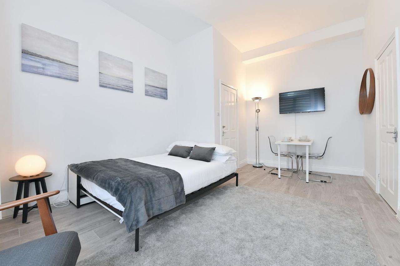 London Studios Very Close To Central Line Underground Shepherds Bush And Westfield Newly Refurbished Esterno foto