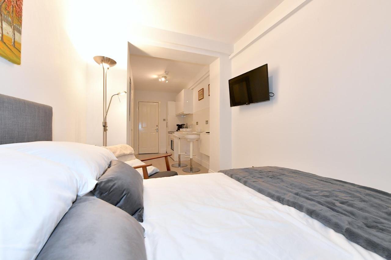 London Studios Very Close To Central Line Underground Shepherds Bush And Westfield Newly Refurbished Esterno foto