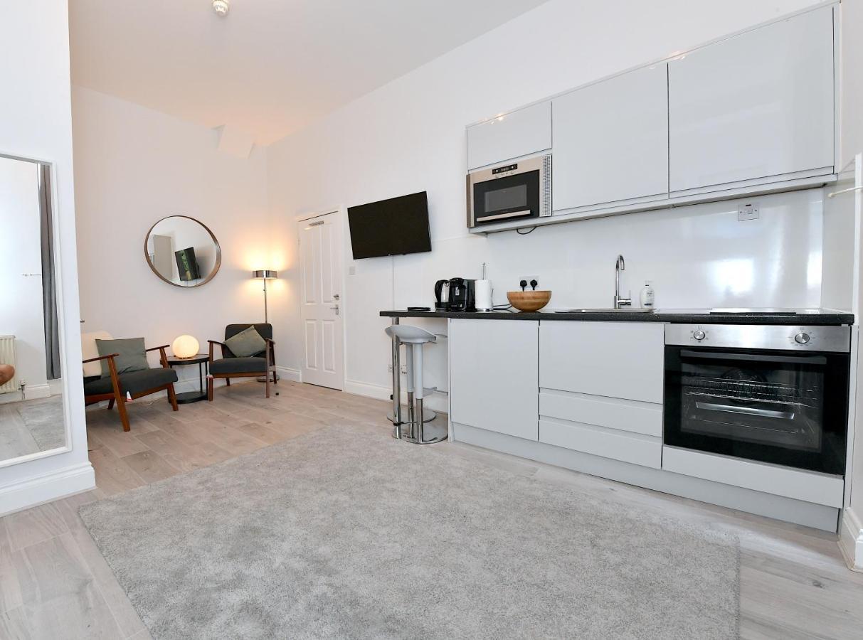 London Studios Very Close To Central Line Underground Shepherds Bush And Westfield Newly Refurbished Esterno foto