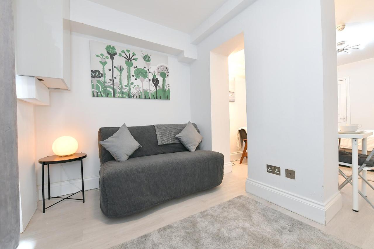 London Studios Very Close To Central Line Underground Shepherds Bush And Westfield Newly Refurbished Esterno foto