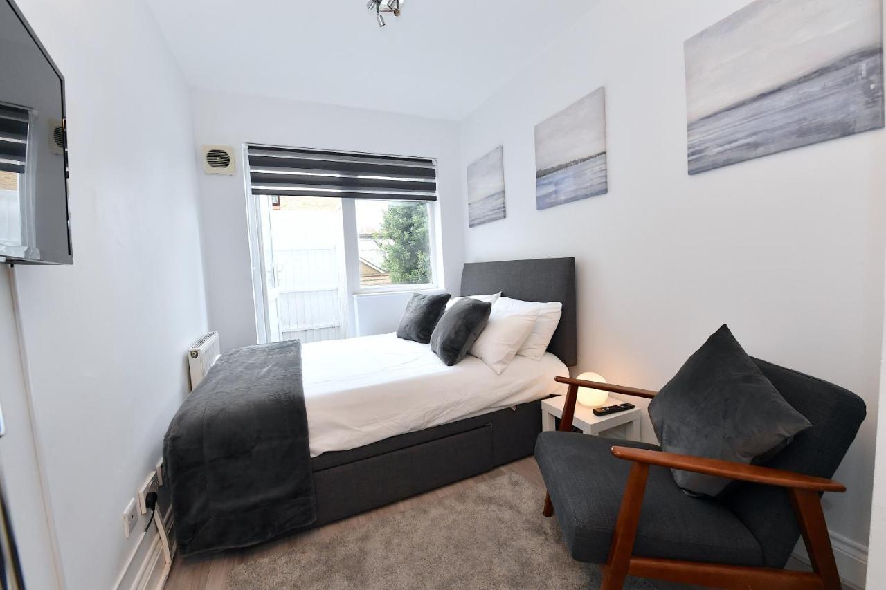 London Studios Very Close To Central Line Underground Shepherds Bush And Westfield Newly Refurbished Esterno foto