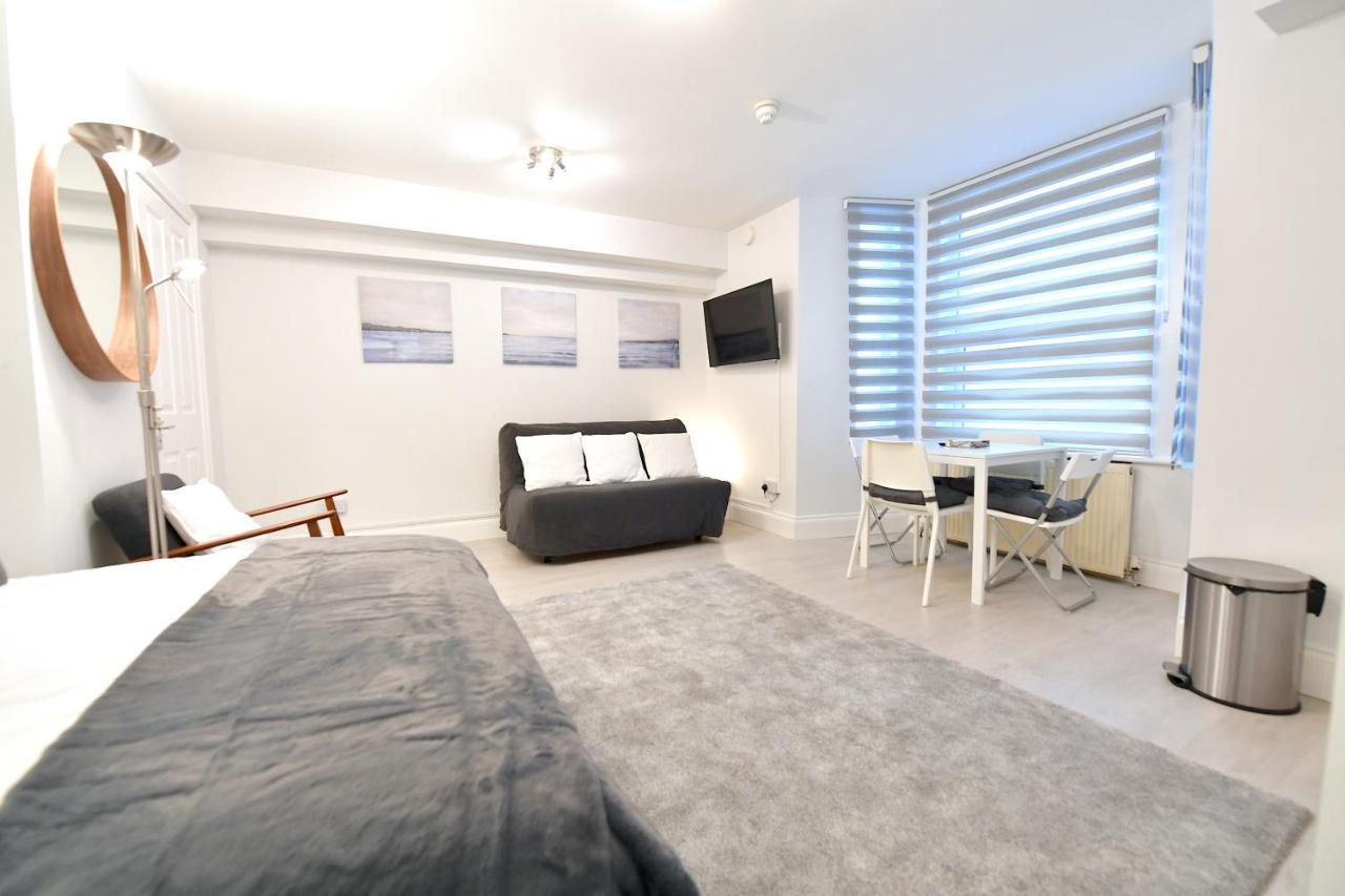 London Studios Very Close To Central Line Underground Shepherds Bush And Westfield Newly Refurbished Esterno foto