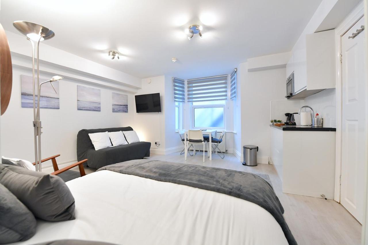 London Studios Very Close To Central Line Underground Shepherds Bush And Westfield Newly Refurbished Esterno foto