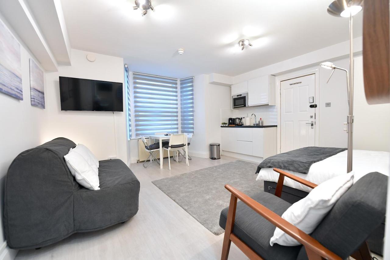 London Studios Very Close To Central Line Underground Shepherds Bush And Westfield Newly Refurbished Esterno foto