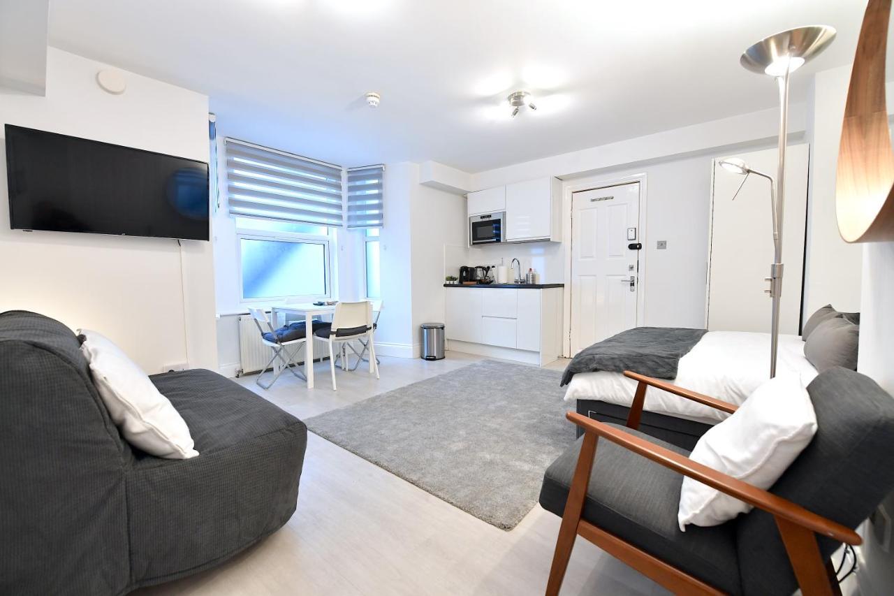 London Studios Very Close To Central Line Underground Shepherds Bush And Westfield Newly Refurbished Esterno foto