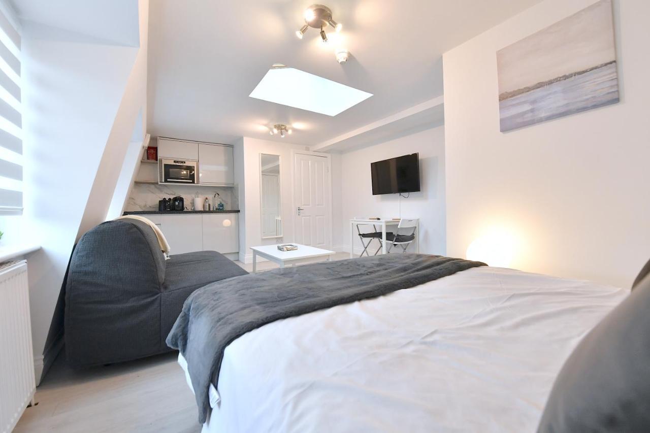 London Studios Very Close To Central Line Underground Shepherds Bush And Westfield Newly Refurbished Esterno foto