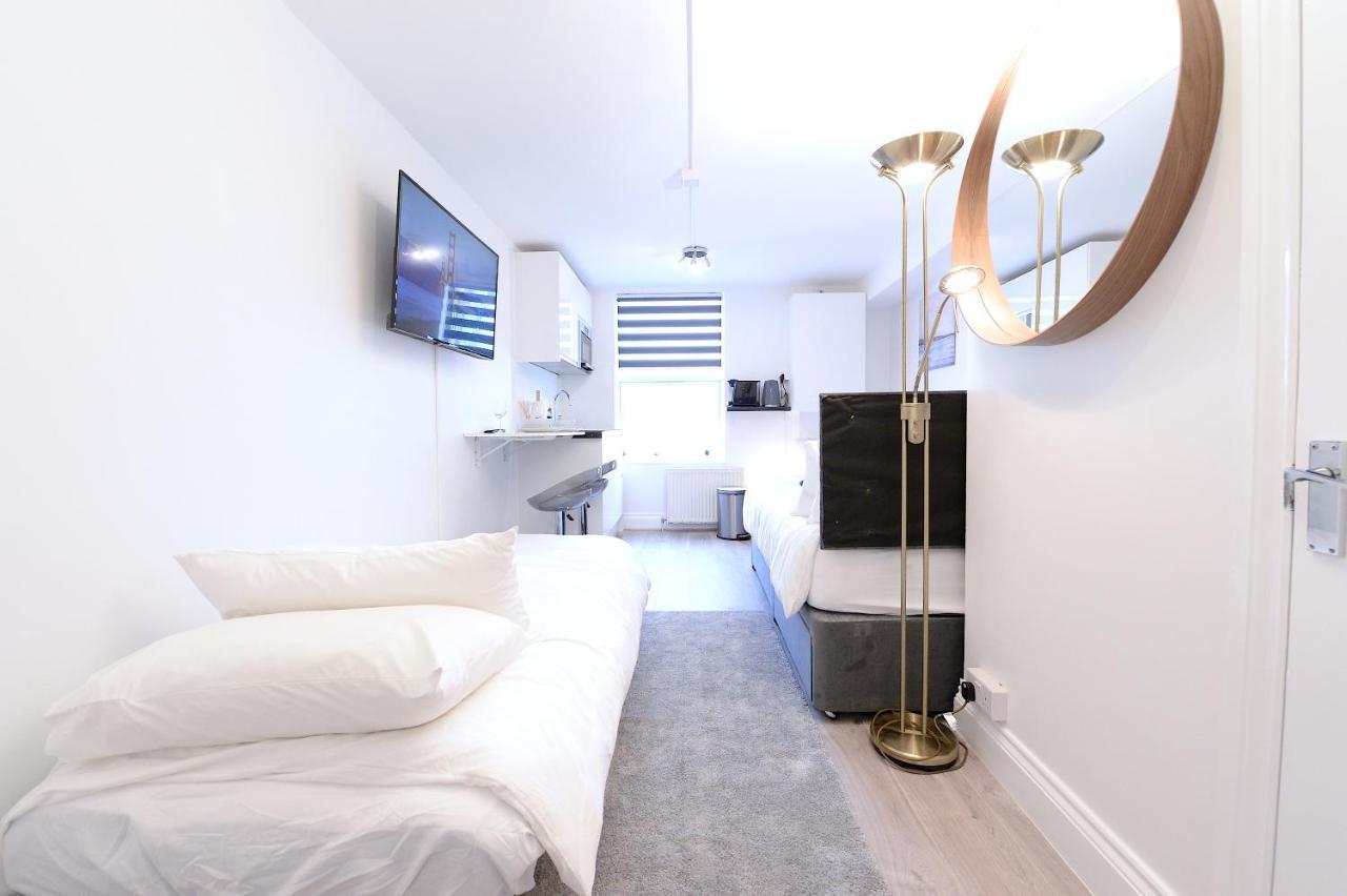 London Studios Very Close To Central Line Underground Shepherds Bush And Westfield Newly Refurbished Esterno foto