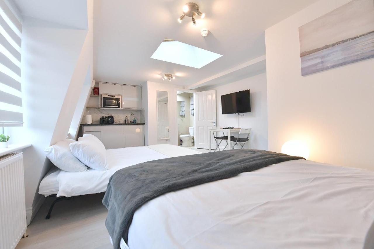 London Studios Very Close To Central Line Underground Shepherds Bush And Westfield Newly Refurbished Esterno foto