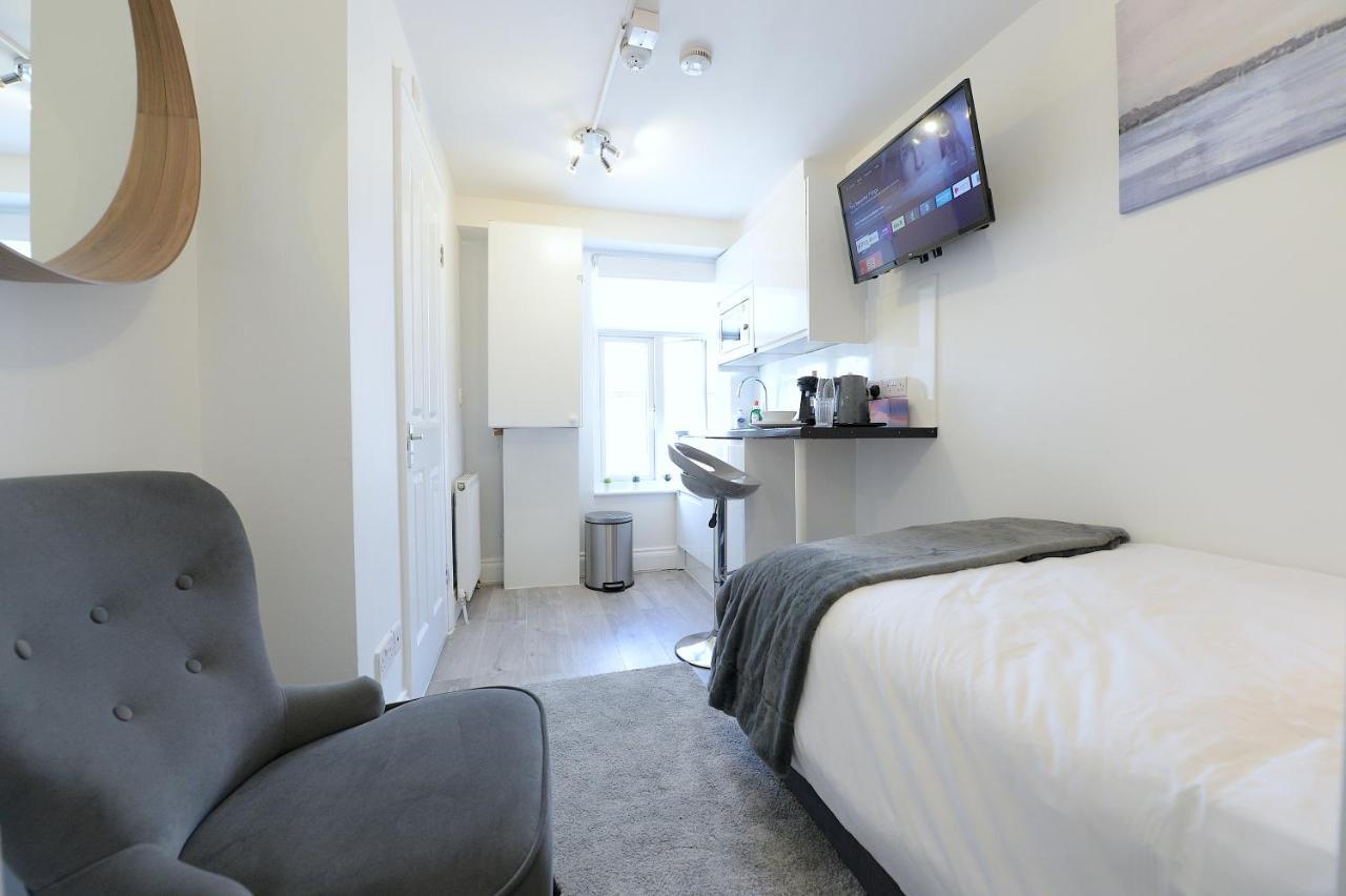 London Studios Very Close To Central Line Underground Shepherds Bush And Westfield Newly Refurbished Esterno foto